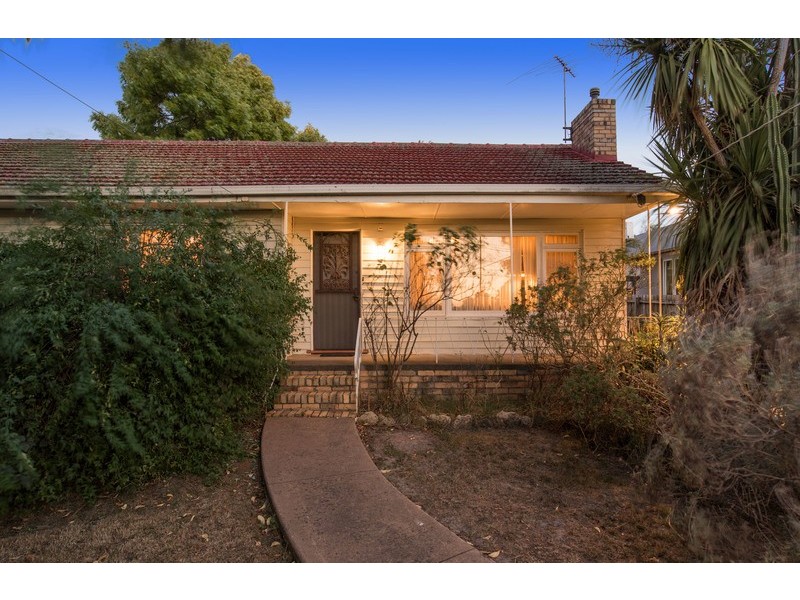 52 Tamworth Road, Kilsyth VIC 3137