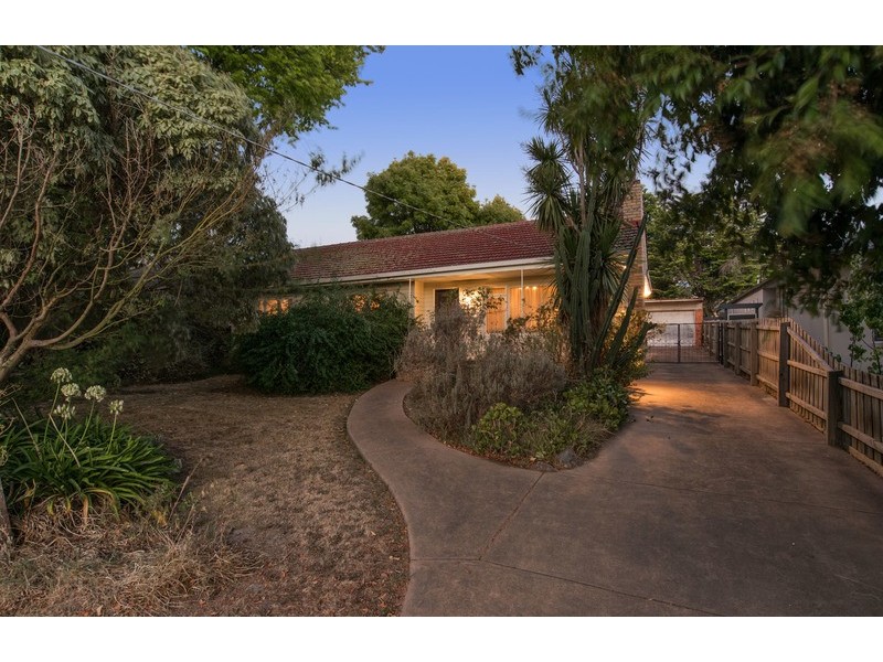 52 Tamworth Road, Kilsyth VIC 3137