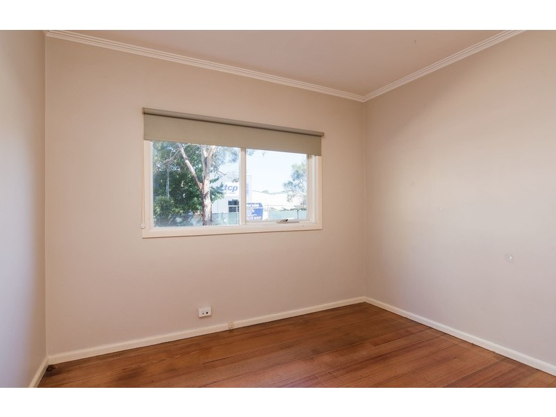 25 Tennyson Avenue, Kilsyth VIC 3137