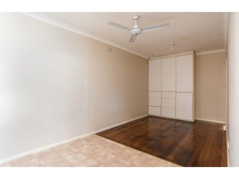 25 Tennyson Avenue, Kilsyth VIC 3137