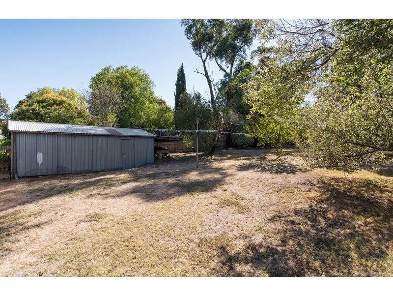 10 Bonnie View Road, Croydon North VIC 3136