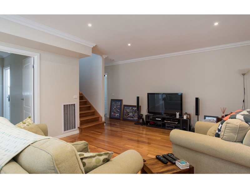 1/7 El Centro, Chirnside Park VIC 3116