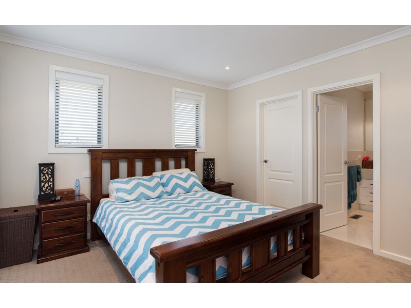 1/7 El Centro, Chirnside Park VIC 3116