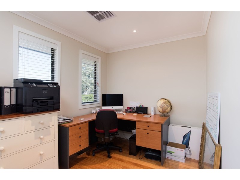 1/7 El Centro, Chirnside Park VIC 3116