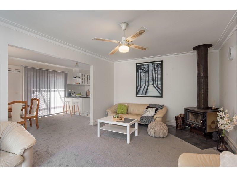 1/20 Lena Grove, Kilsyth VIC 3137