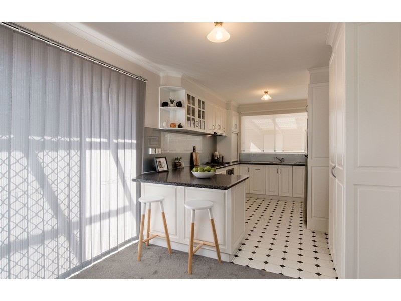 1/20 Lena Grove, Kilsyth VIC 3137