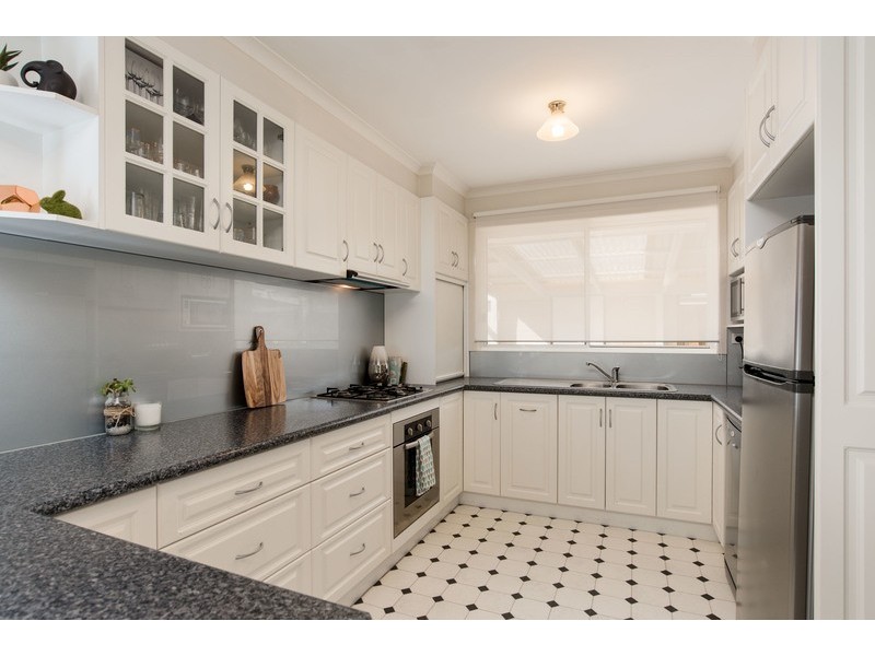 1/20 Lena Grove, Kilsyth VIC 3137