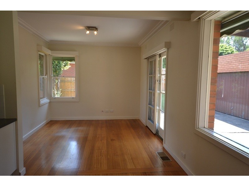 16 Hawthory Road, Kilsyth VIC 3137