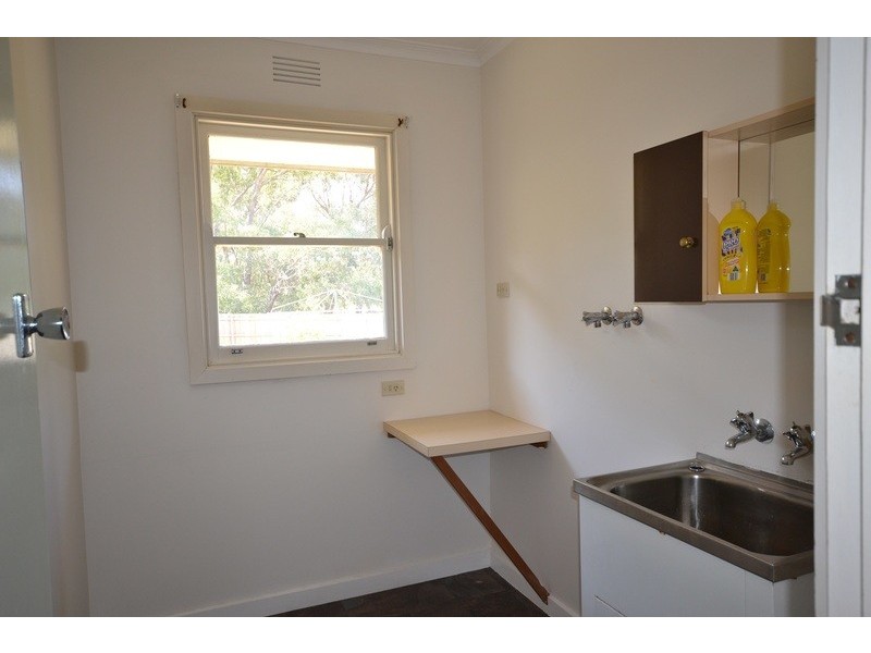 16 Hawthory Road, Kilsyth VIC 3137