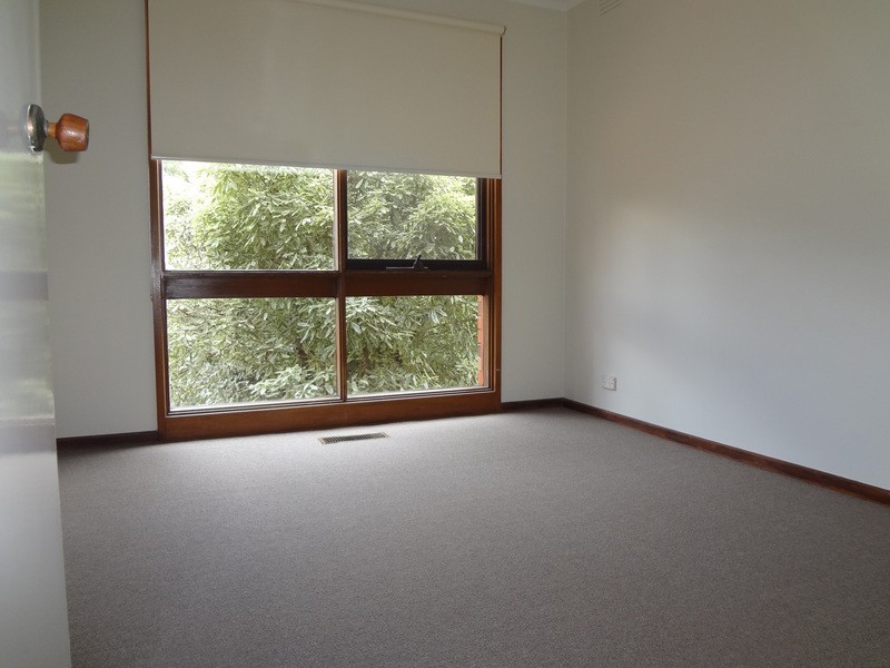 10 Baradine Road, Mooroolbark VIC 3138