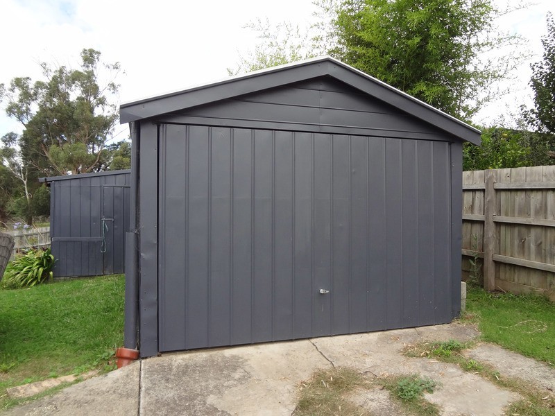 50 Greenslopes Drive, Mooroolbark VIC 3138