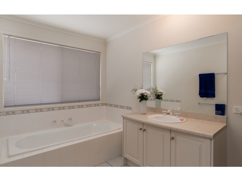 16 Regency Drive, Kilsyth South VIC 3137