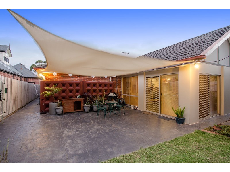 16 Regency Drive, Kilsyth South VIC 3137