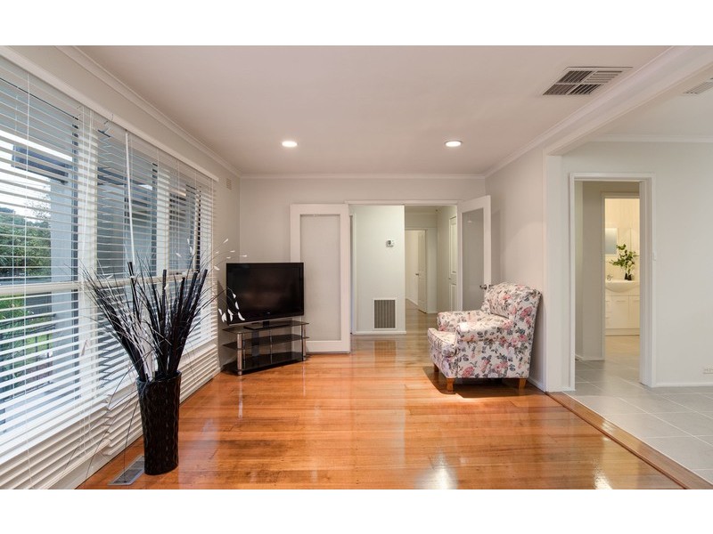 92 Cardigan Road, Mooroolbark VIC 3138