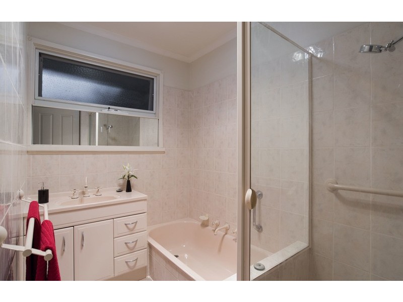 92 Cardigan Road, Mooroolbark VIC 3138