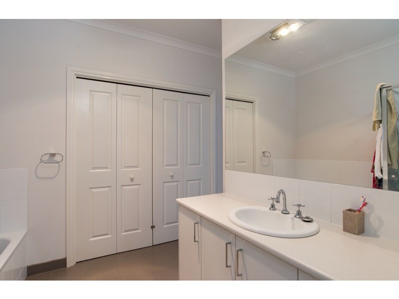 2/14 Wilsons Lane, Lilydale VIC 3140