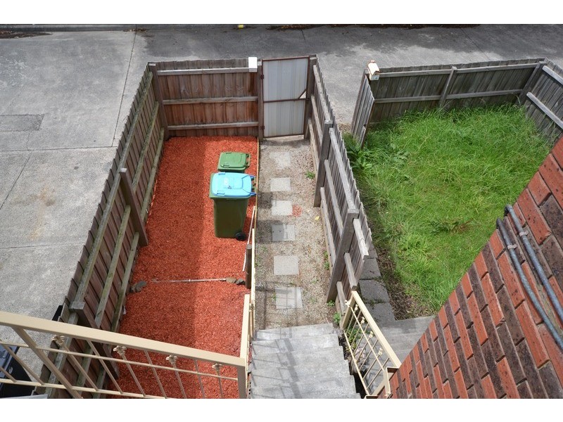 1/437 Dorset Road, Croydon VIC 3136