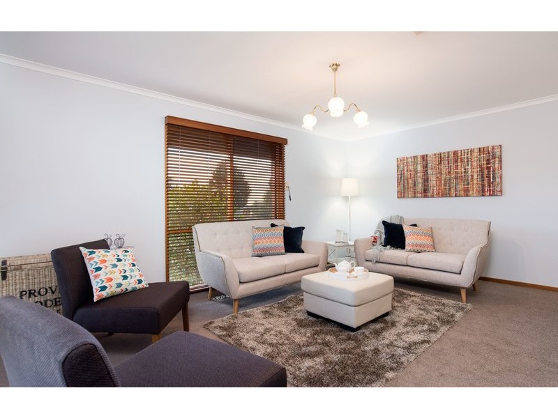 26 Alpine Way, Kilsyth VIC 3137