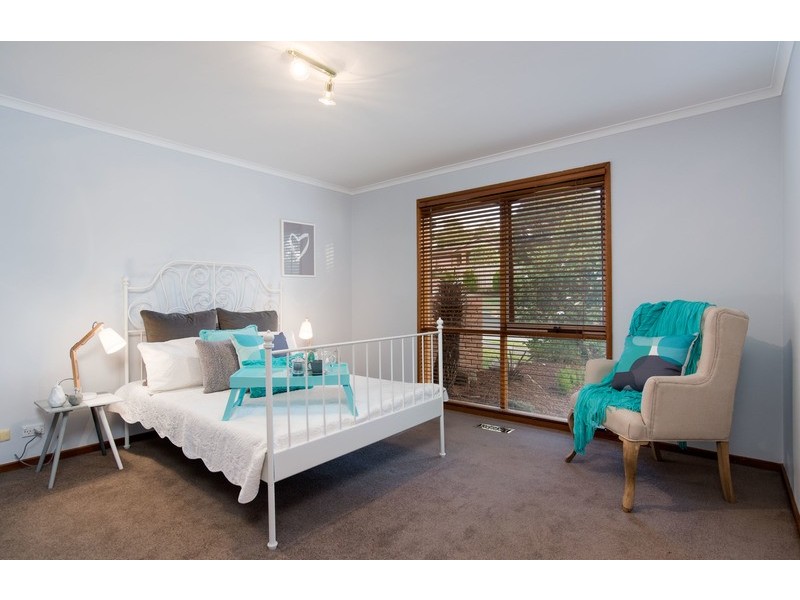 26 Alpine Way, Kilsyth VIC 3137