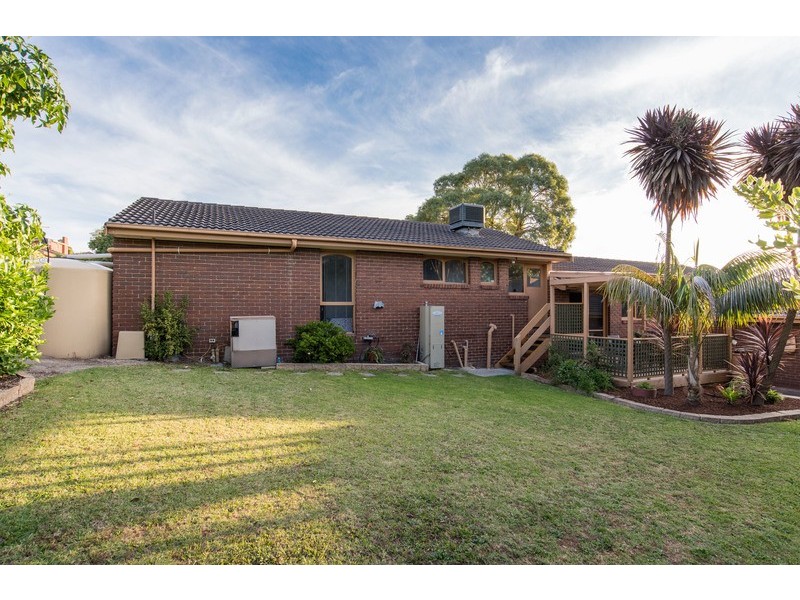 26 Alpine Way, Kilsyth VIC 3137