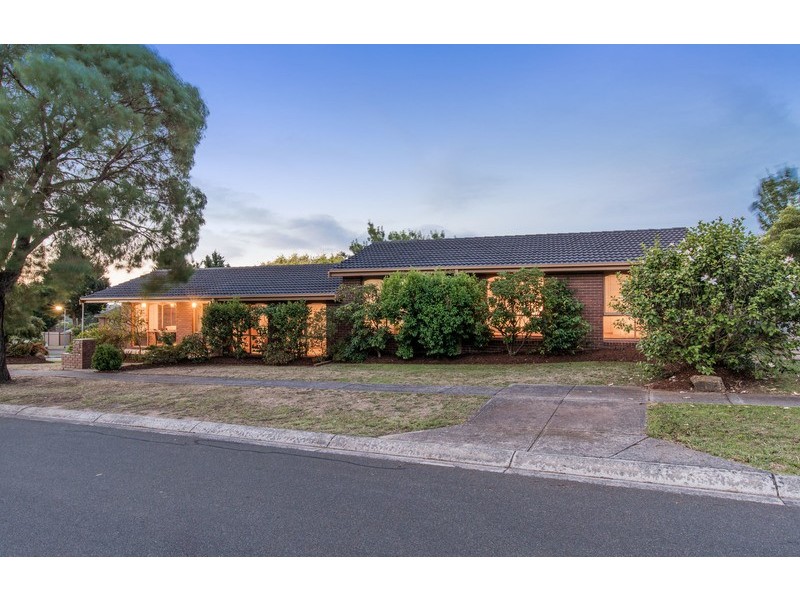 26 Alpine Way, Kilsyth VIC 3137