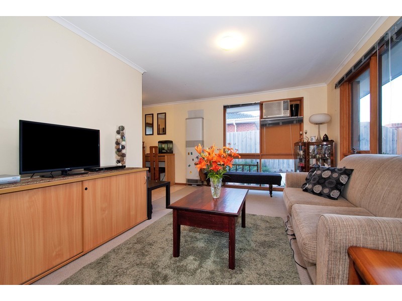 1/17 Kimberley Drive, Chirnside Park VIC 3116