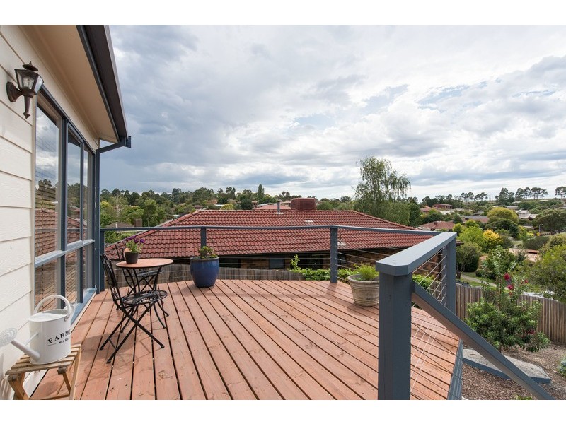 5 Naroo Road, Mooroolbark VIC 3138