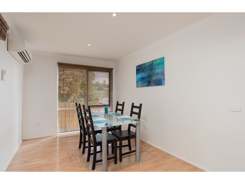 5 Naroo Road, Mooroolbark VIC 3138