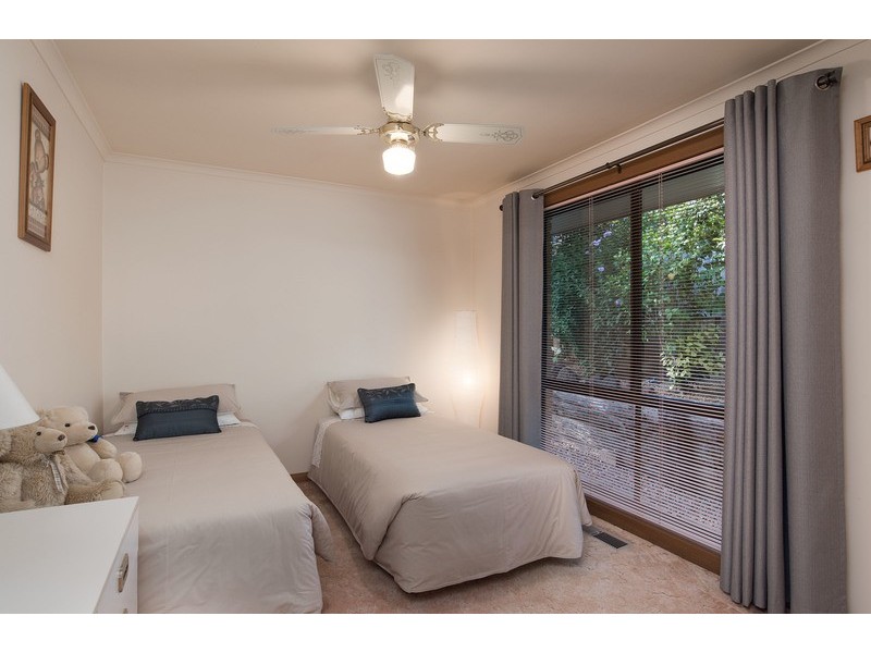 8 Kambora Court, Mooroolbark VIC 3138