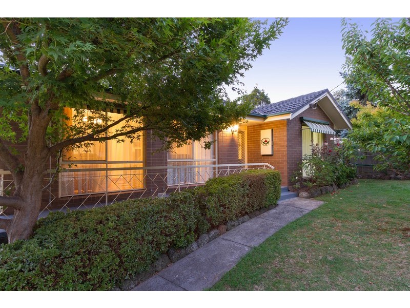 5 Morrison Crescent, Kilsyth VIC 3137