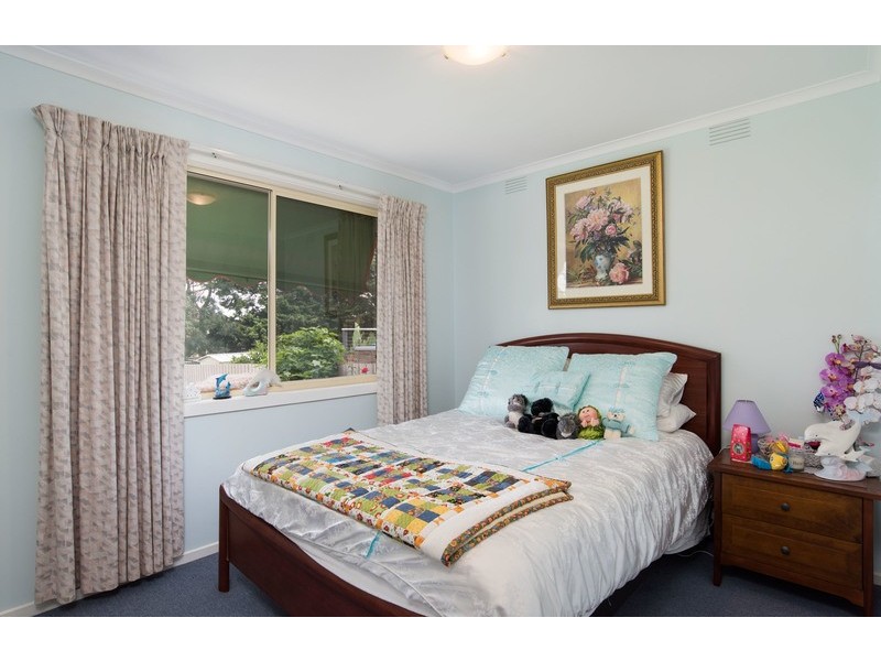 5 Morrison Crescent, Kilsyth VIC 3137