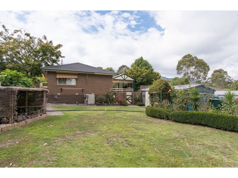 5 Morrison Crescent, Kilsyth VIC 3137