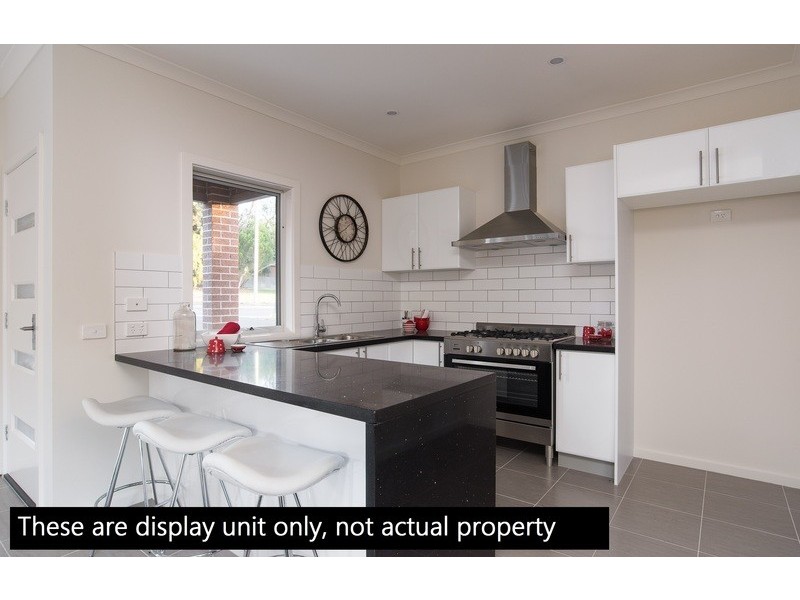 3b Warren Court, Mooroolbark VIC 3138