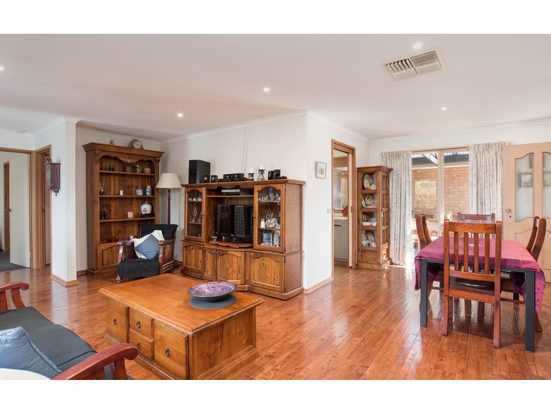 85 Blackburn Road, Mooroolbark VIC 3138