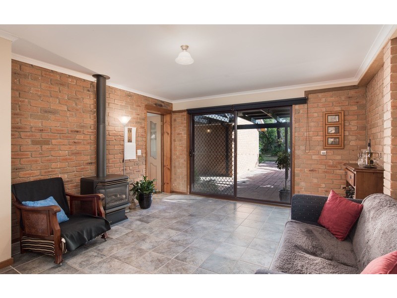 85 Blackburn Road, Mooroolbark VIC 3138