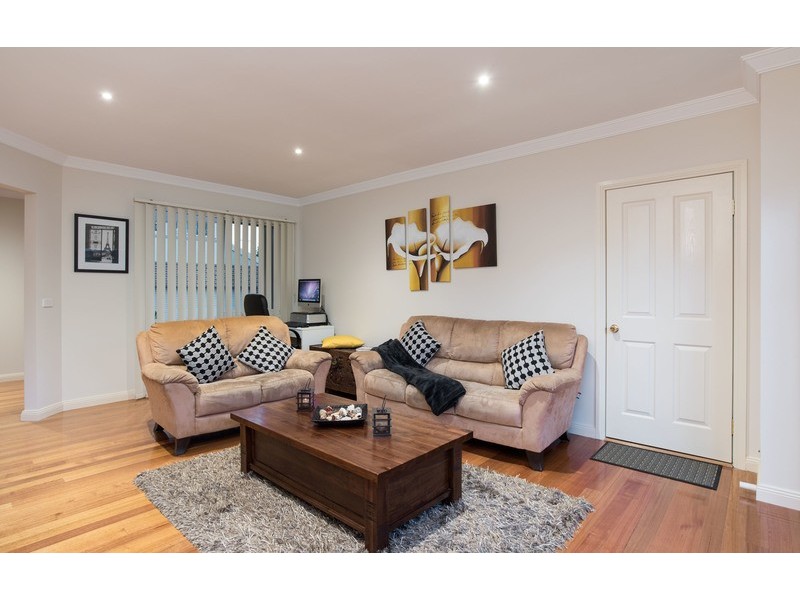 2/392 Dorset Road, Croydon VIC 3136