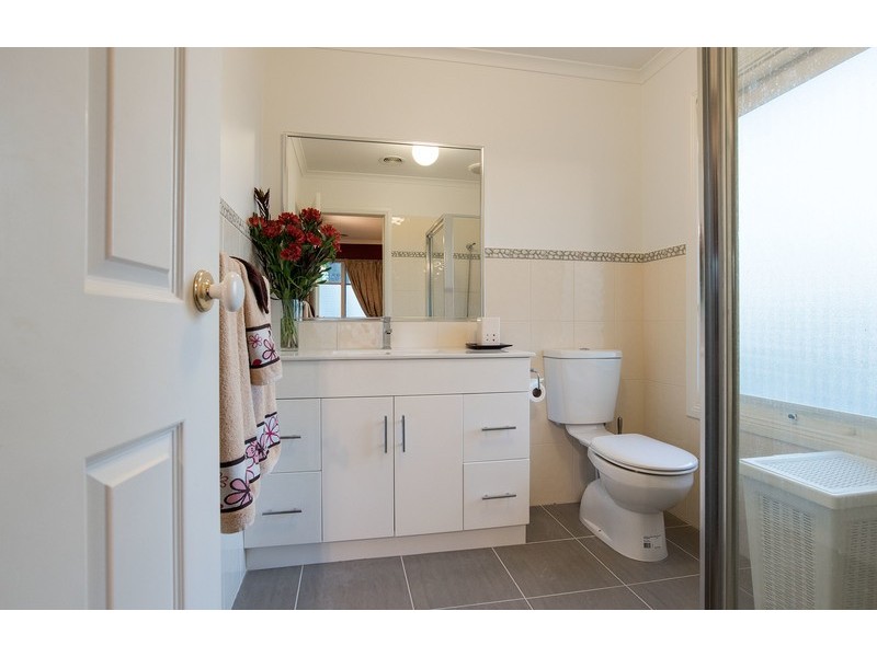 2/392 Dorset Road, Croydon VIC 3136