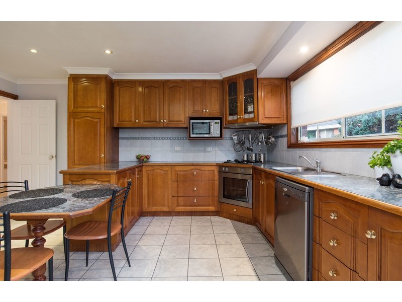22 Sweetland Road, Mooroolbark VIC 3138