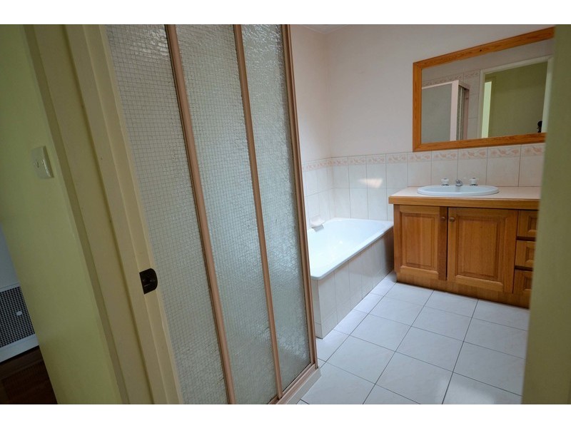 6 Day Crescent, Bayswater North VIC 3153