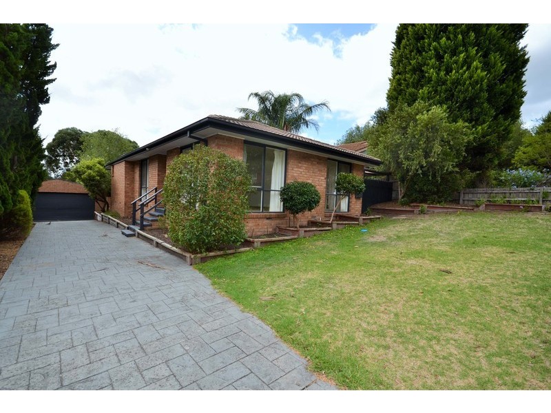 6 Day Crescent, Bayswater North VIC 3153