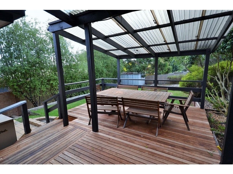 6 Day Crescent, Bayswater North VIC 3153