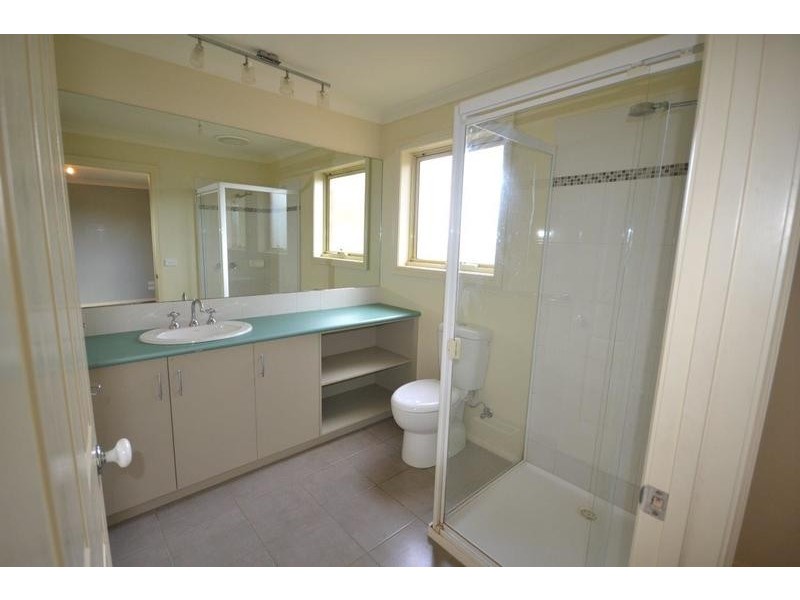 52a Cambridge Road, Mooroolbark VIC 3138