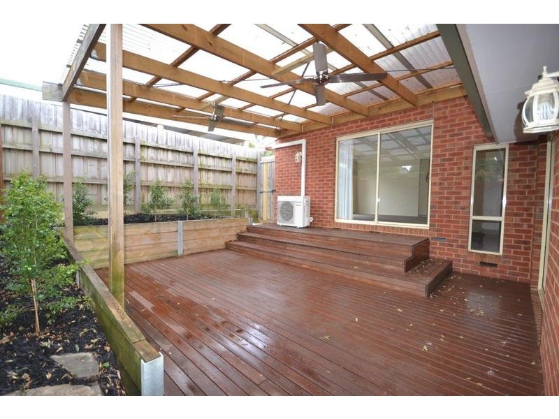 52a Cambridge Road, Mooroolbark VIC 3138