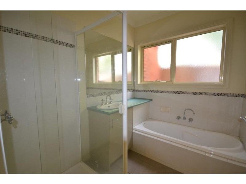 52a Cambridge Road, Mooroolbark VIC 3138