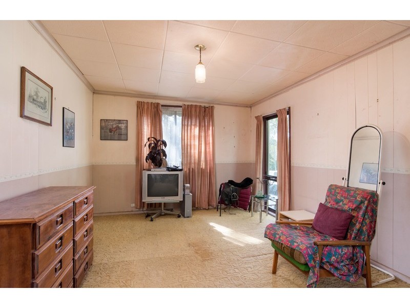 76 Taylor Road, Mooroolbark VIC 3138