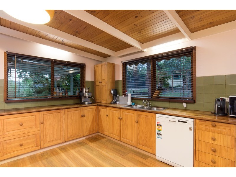 25 Highland Crescent, Mooroolbark VIC 3138