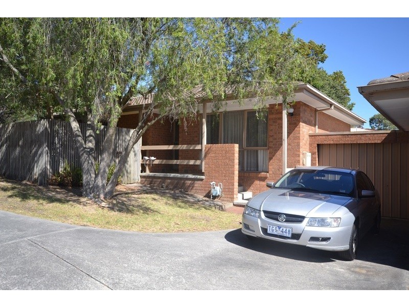 1/237-239 Hull Road, Mooroolbark VIC 3138