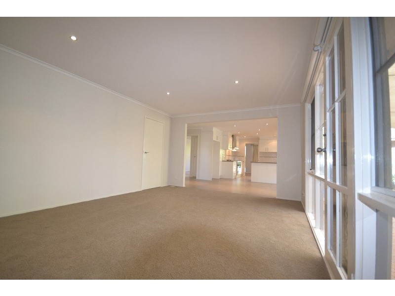 14 Grose Court, Croydon Hills VIC 3136