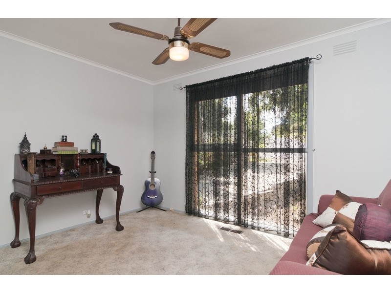 14a Swinburne Avenue, Mooroolbark VIC 3138