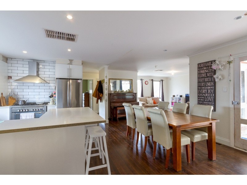 3 Coolaroo Court, Mooroolbark VIC 3138